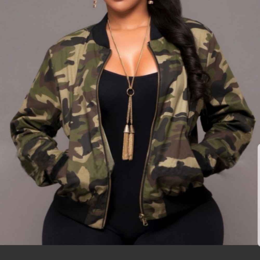 Camo jacket (NWOT)